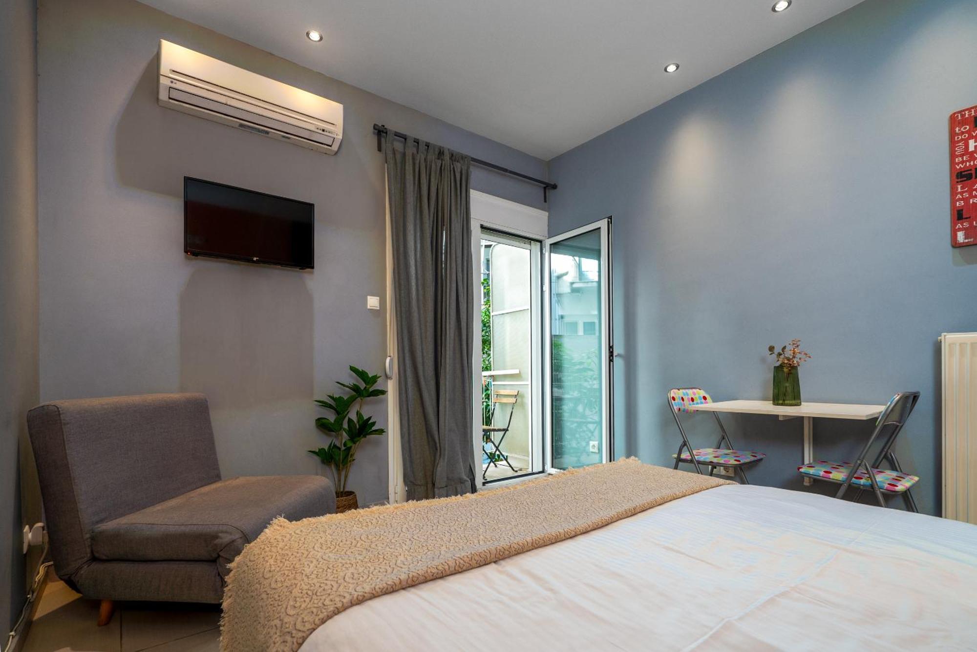 Ideally Located Apartment In Central Athene Buitenkant foto