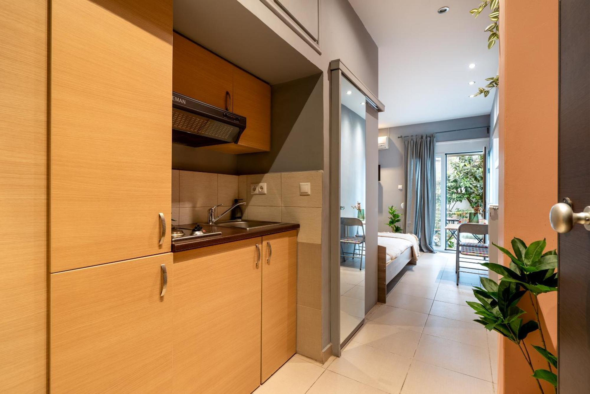 Ideally Located Apartment In Central Athene Buitenkant foto