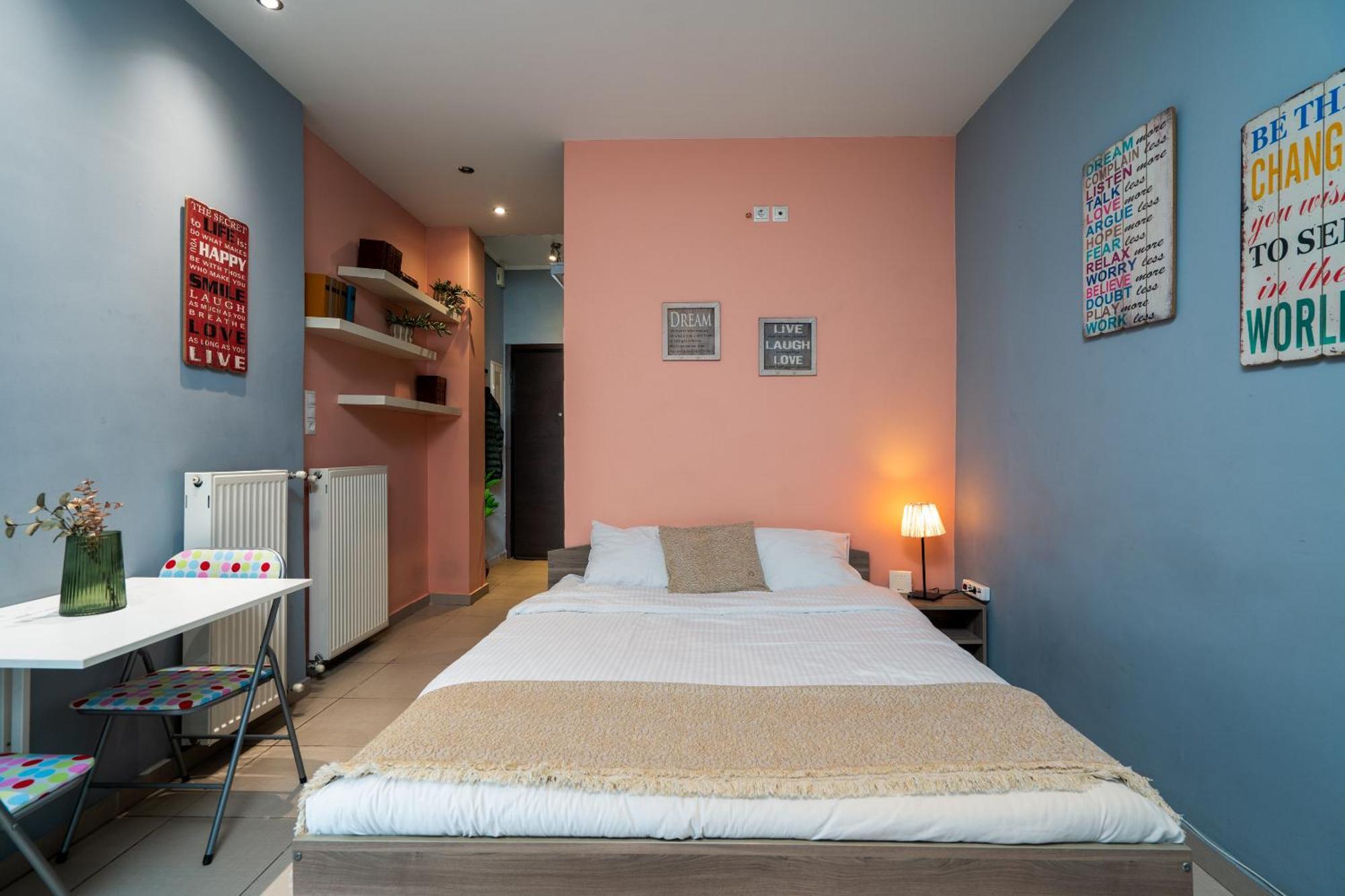 Ideally Located Apartment In Central Athene Buitenkant foto