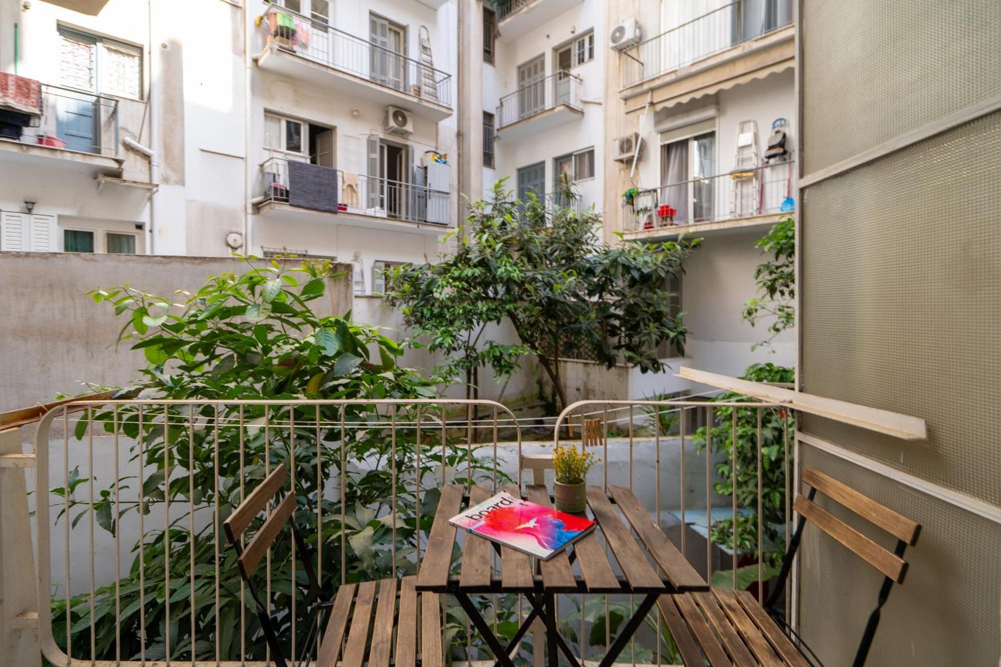 Ideally Located Apartment In Central Athene Buitenkant foto