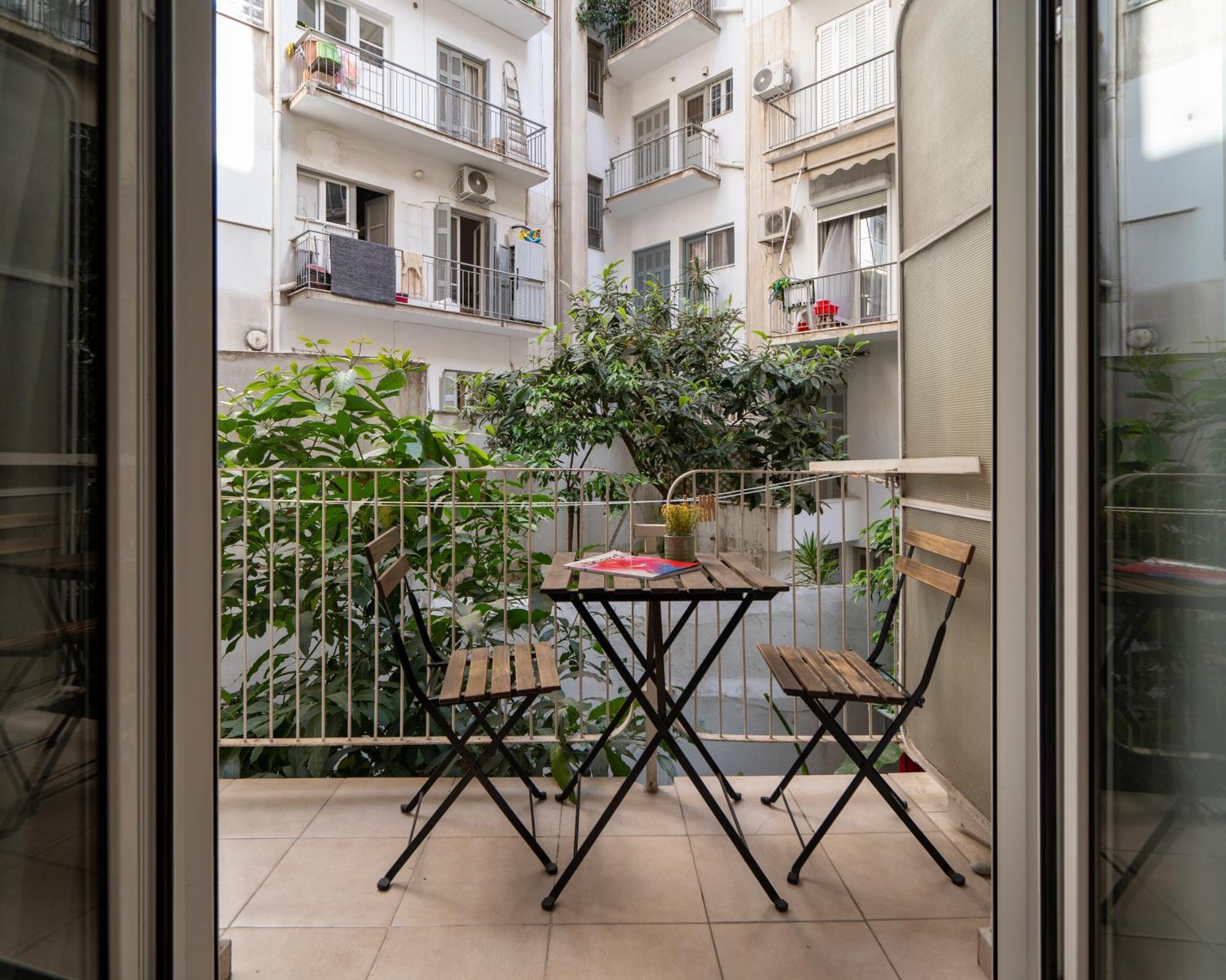 Ideally Located Apartment In Central Athene Buitenkant foto